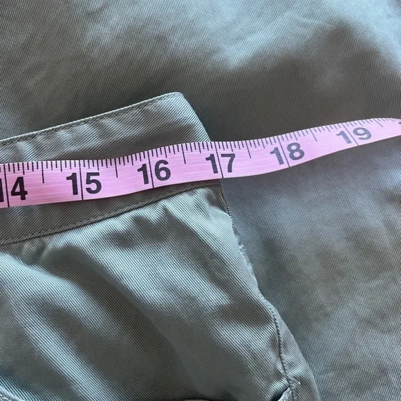 Tommy Bahama Womens Crop Trouser Pants Size 14 Relaxed Stretch Straight Leg GRN - Picture 9 of 10